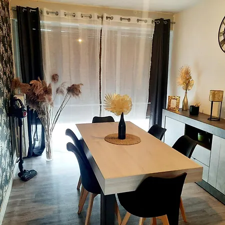 La Cornee Renard Lägenhet